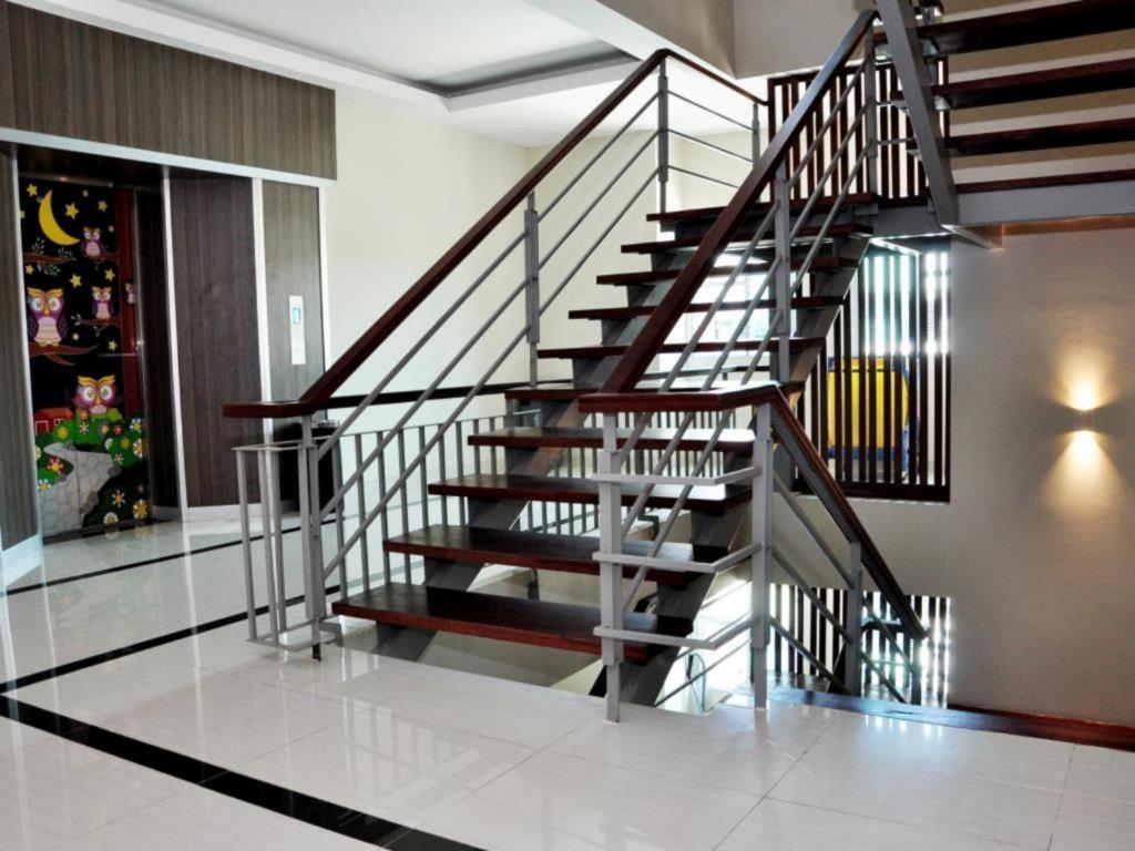 Hotel Nite And Day Batam Jodoh Square Esterno foto