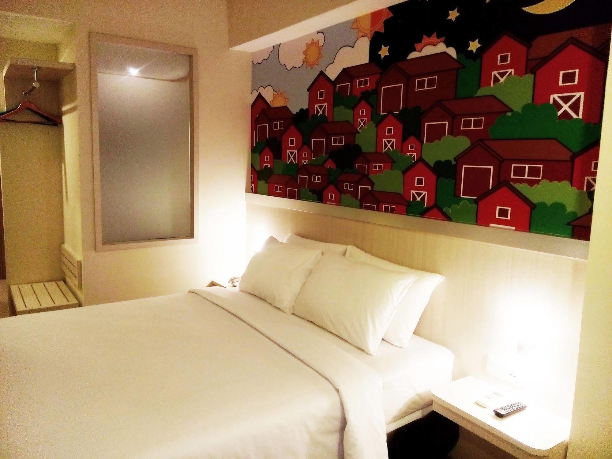 Hotel Nite And Day Batam Jodoh Square Esterno foto
